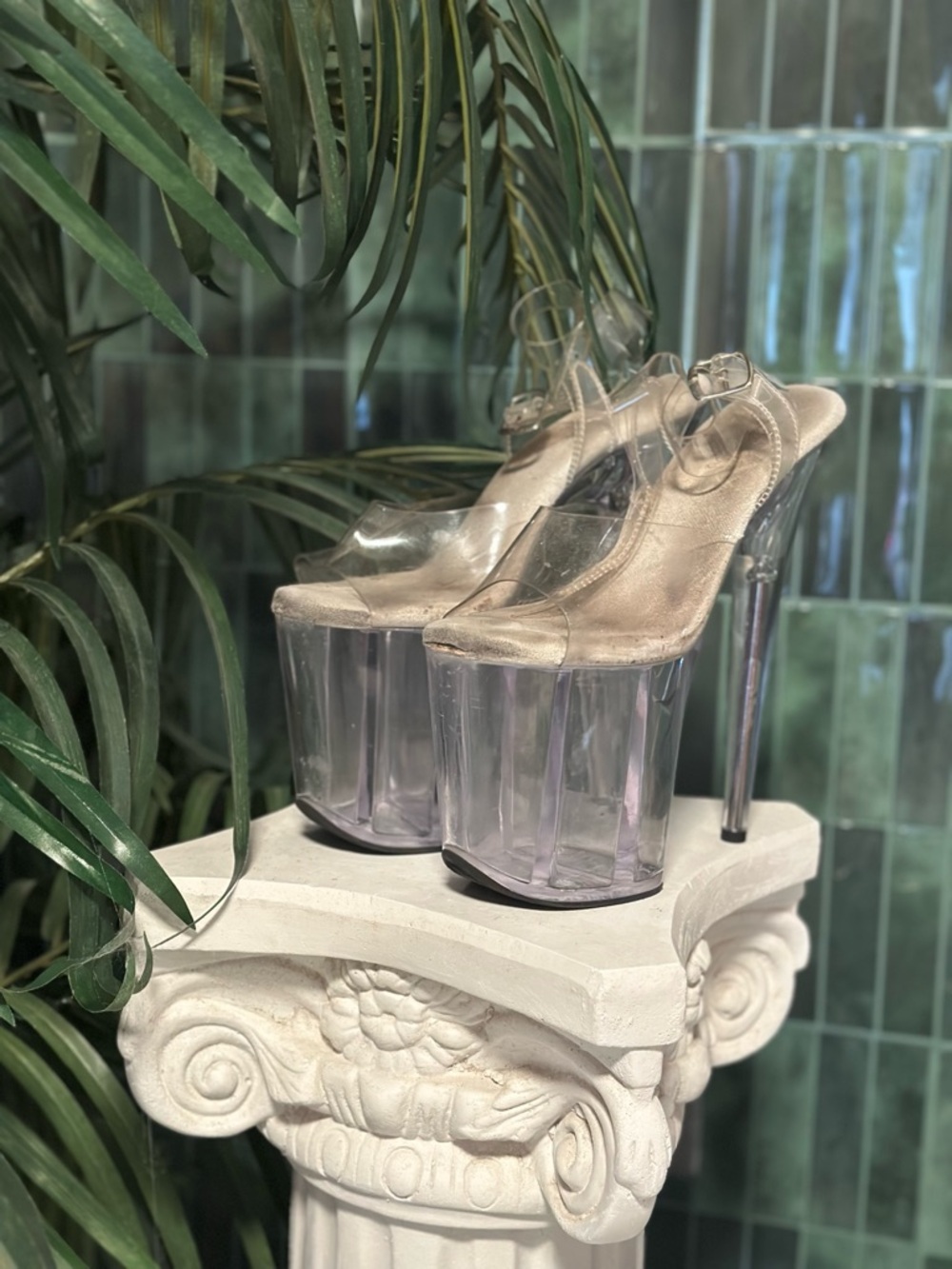 Pleaser 8” size 9Clear Platform Stiletto Heels - Transparent / Silver